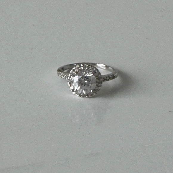 Ring - Picture 7 of 7